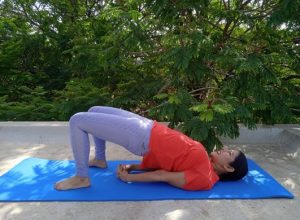 "Setu Bandhasana" Yoga Pose 2