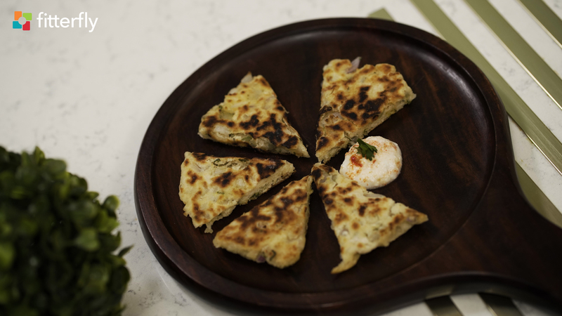 Onion Kulcha With Butter