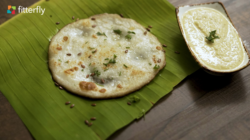 Butter Uttapam with Coconut Chutney